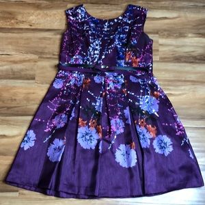 Beautiful Pleated Julian Taylor Dress